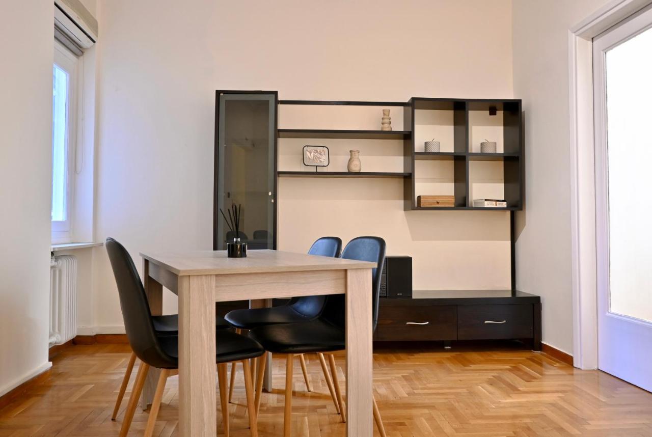 Delmare Athens Double Apartment Atenas Exterior foto